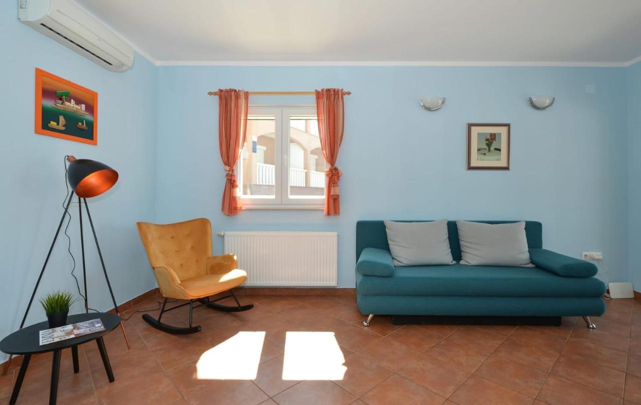 Apartments Santo Trogir - Okrug Gornji Exterior foto